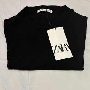 Zara Men's Classic Black Crewneck Sweater
